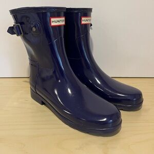 Hunter Dark Purple Glossy Boots